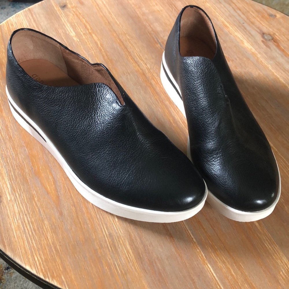 Gentle Souls Hanna Black Leather Dress Sneakers